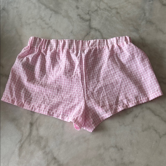Edikted Gingham Boxer Shorts - Picture 8 of 11